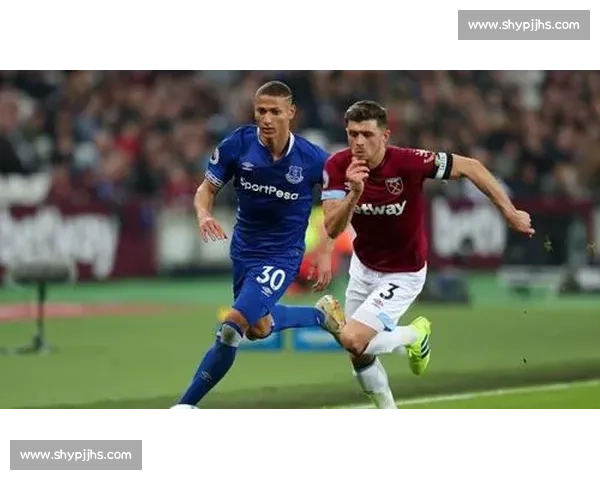 帕尔马总监回应莱昂尼转会风暴：留队才是 18 岁新星最优解